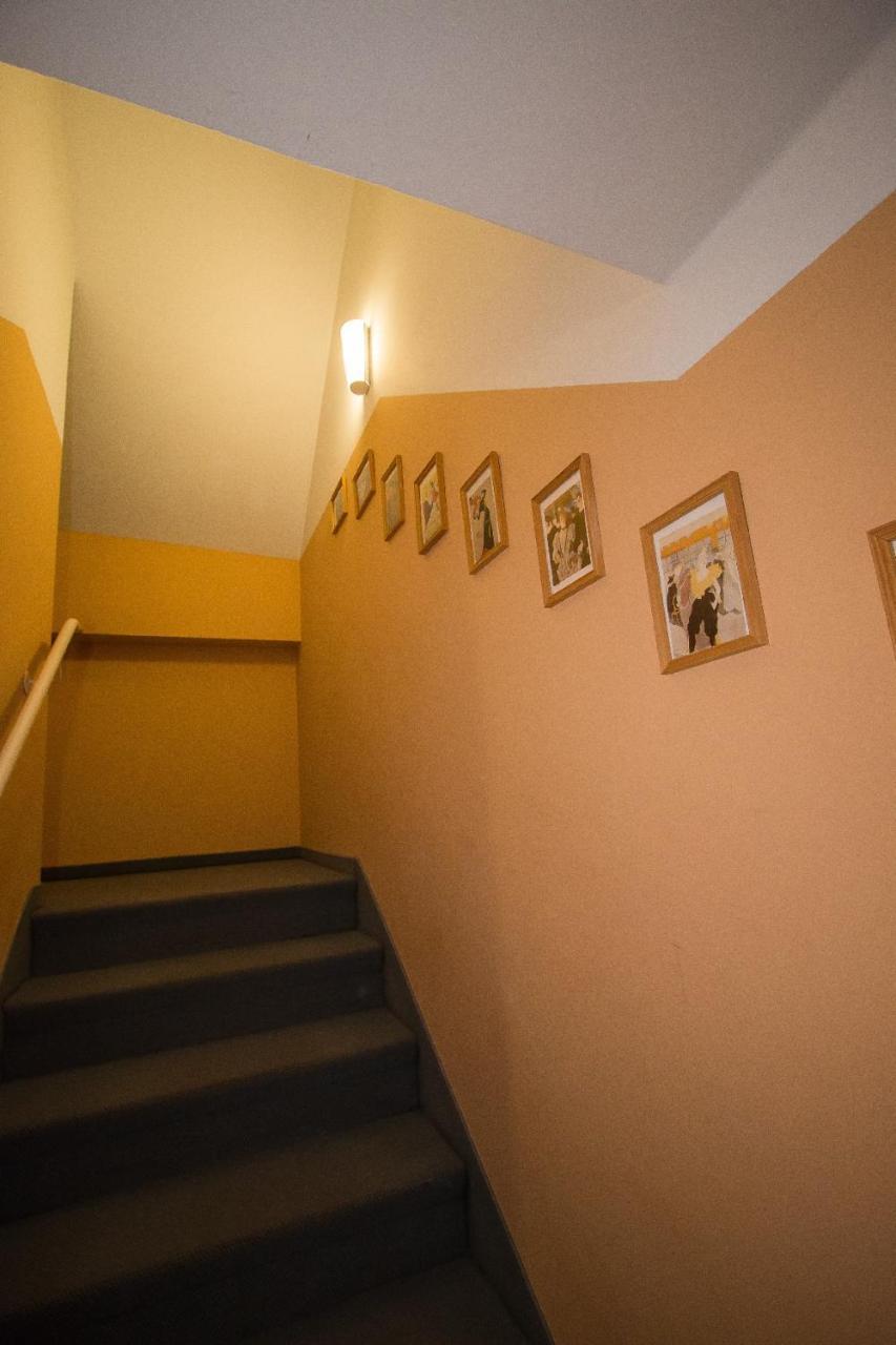 Hotel Garni Am Markt - Businesshotel - Fruehstuecksbuffet - Fahrradabstellplatz - Hunde Willkommen Нойщад бай Кобург Екстериор снимка