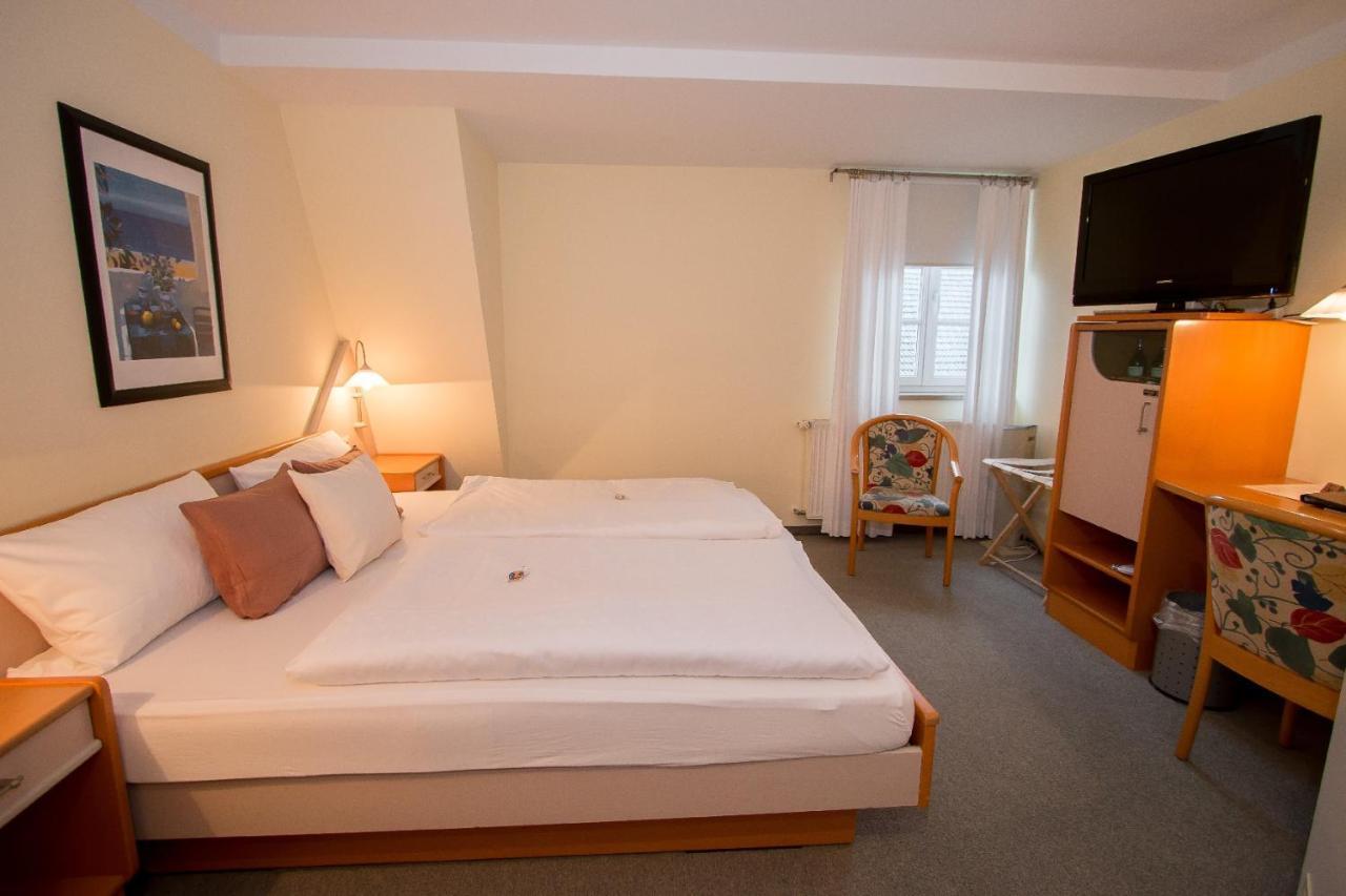 Hotel Garni Am Markt - Businesshotel - Fruehstuecksbuffet - Fahrradabstellplatz - Hunde Willkommen Нойщад бай Кобург Екстериор снимка